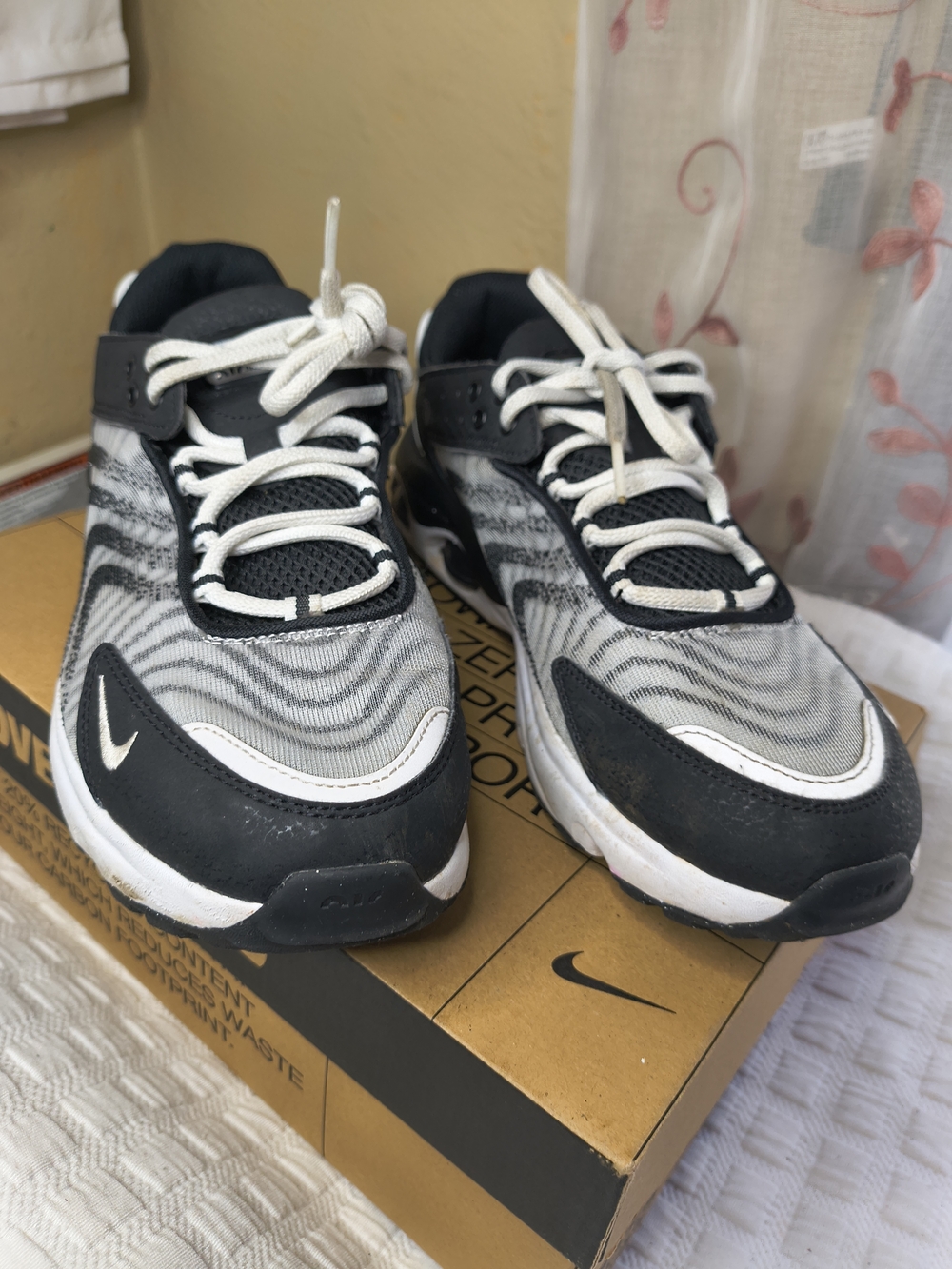 Nike Kids Black & White Swirl-Pattern Sneakers